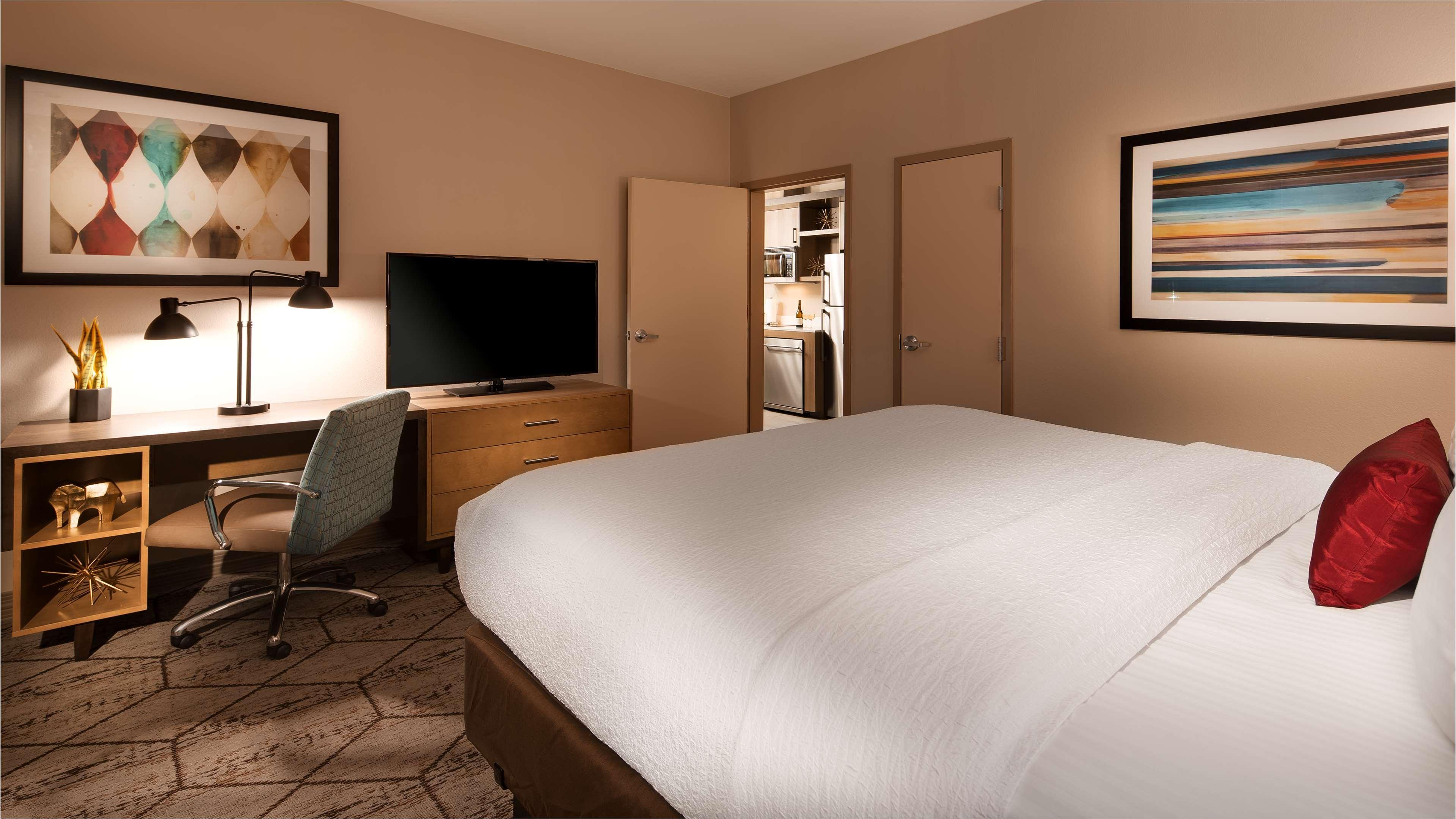 Best Western Plus Pleasanton Hotel Exterior foto