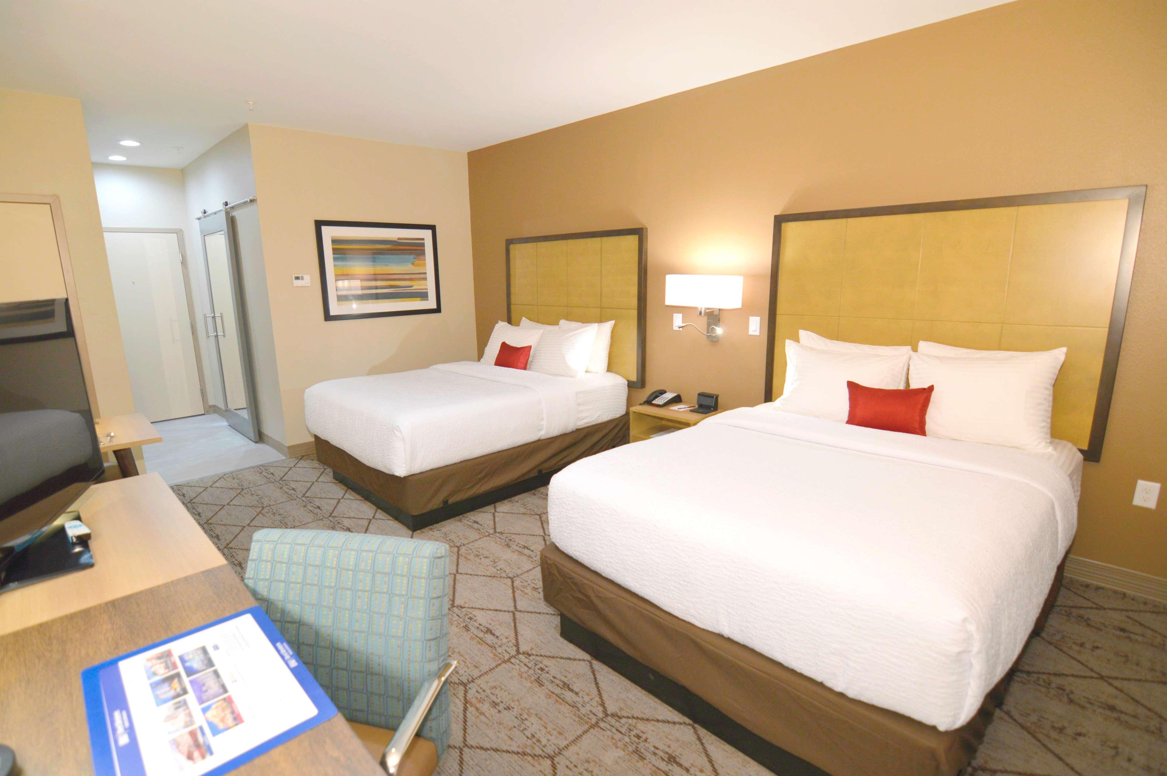 Best Western Plus Pleasanton Hotel Exterior foto